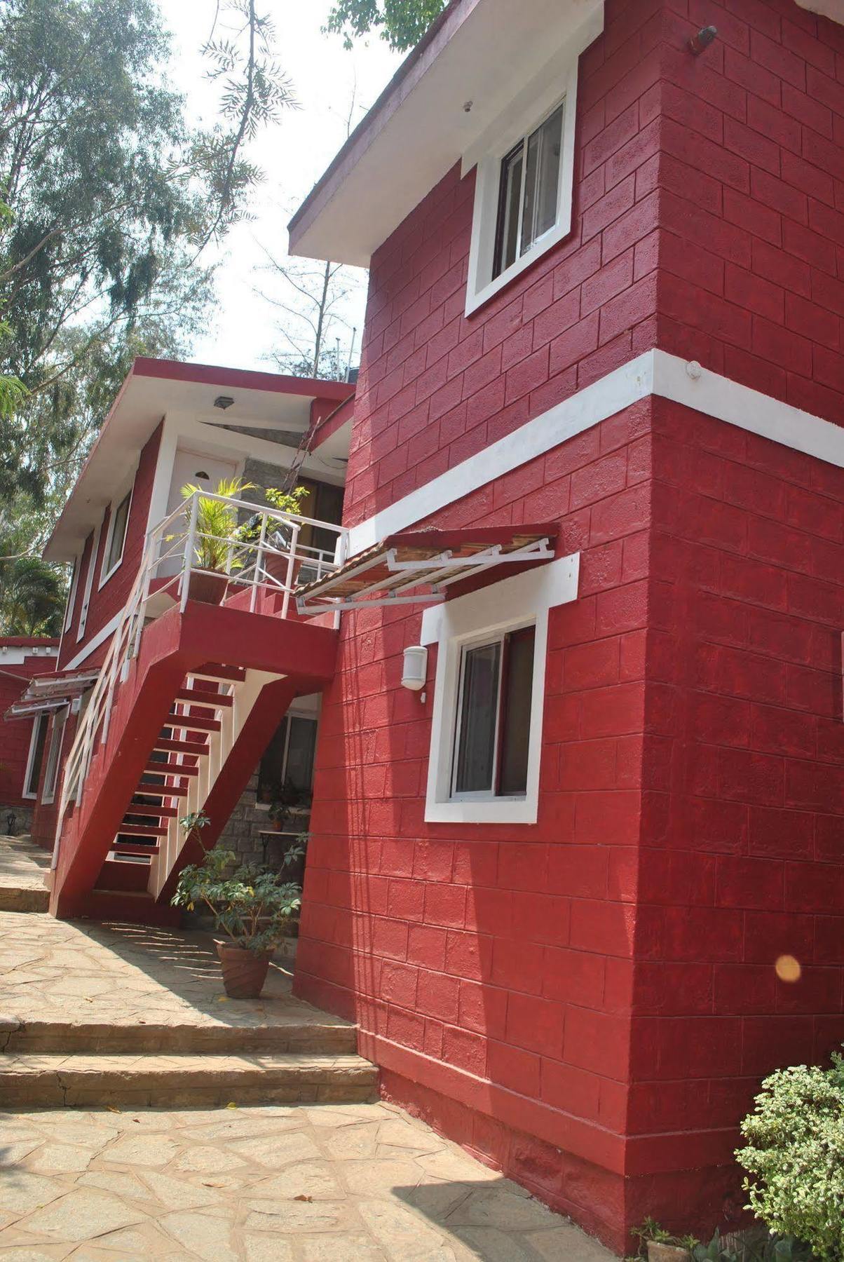 Eagle Ridge Resort Bangalore Eksteriør billede