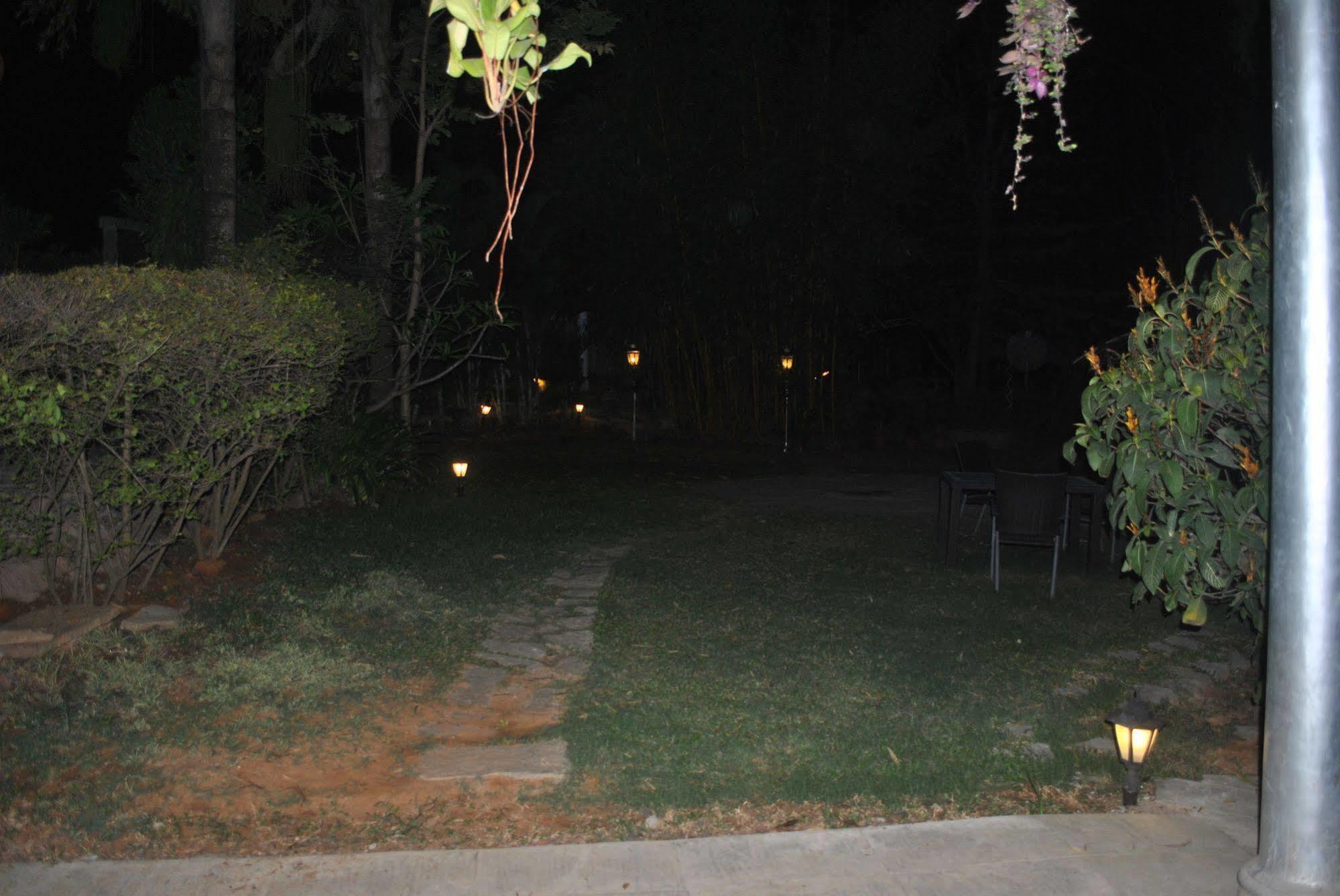 Eagle Ridge Resort Bangalore Eksteriør billede